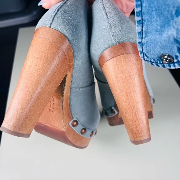 Pedro Garcia Blue Suede square wooden heels Women's 5.5