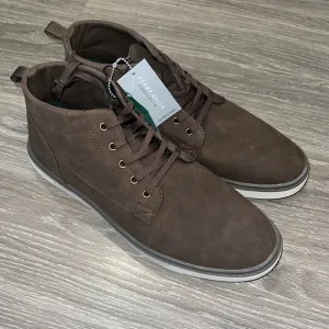 Perry Ellis ultrafoam boots. NWT.
