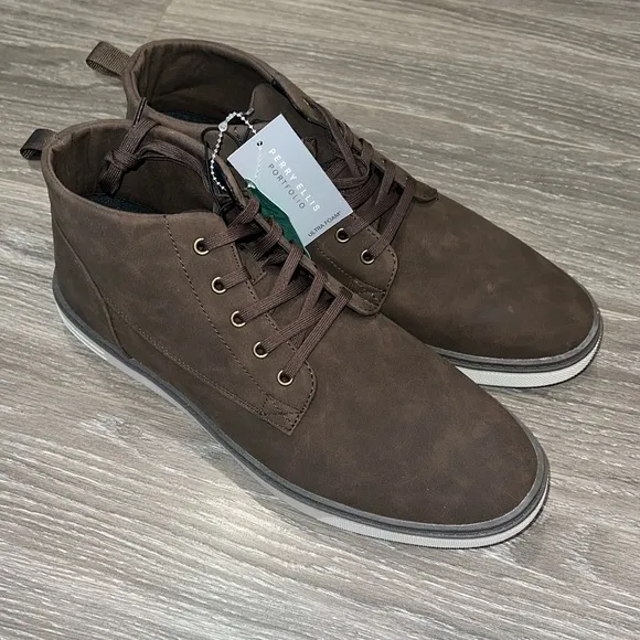 Perry Ellis ultrafoam boots. NWT.