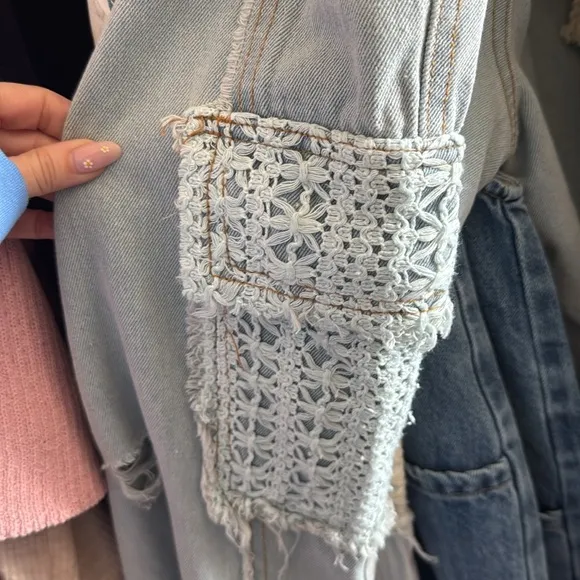 POL “Rebel Crochet Joggers” | Light Denim/Blue Crochet