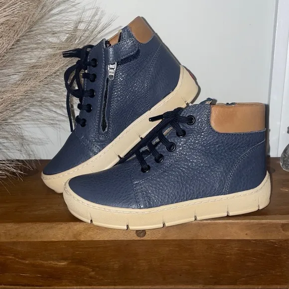 POM D’API NAVY BLUE SPORT CHILDRENS BOOTIES SIZE 28 ( US 11)