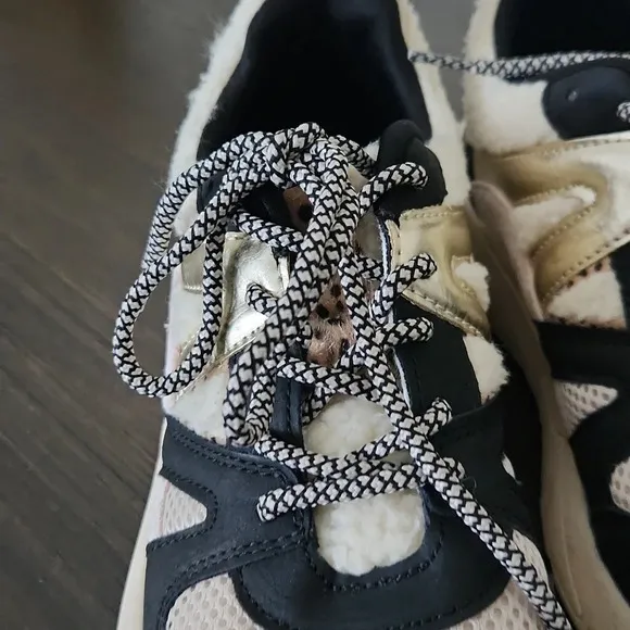 POSH by Poelman Lace and Faux Fur Sneakers women’s size 8 US