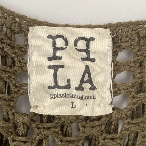 PPLA Olive Green Fringe Knit Vest sz L Festival Boho Lightweight Slouchy Beach