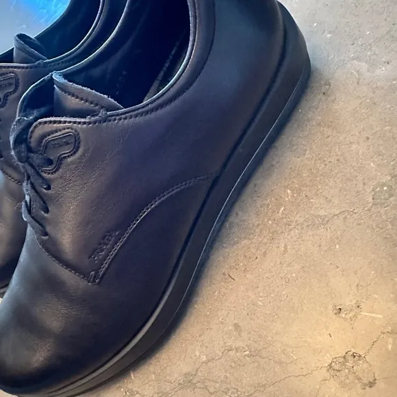 PRADA Soft Calf Black Leather Shoes, Men’s side Prada 6.5 (US 7.5)