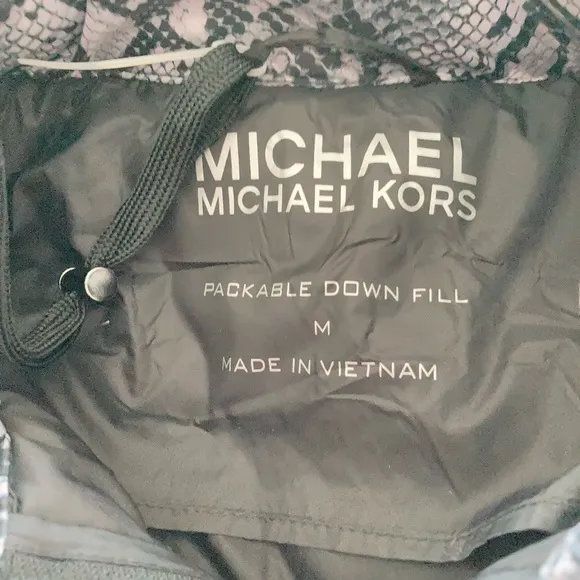 Puffer jacket packable lightweight Michael Kors jacket snake skin grey black new