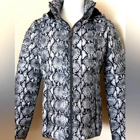 Puffer jacket packable lightweight Michael Kors jacket snake skin grey black new