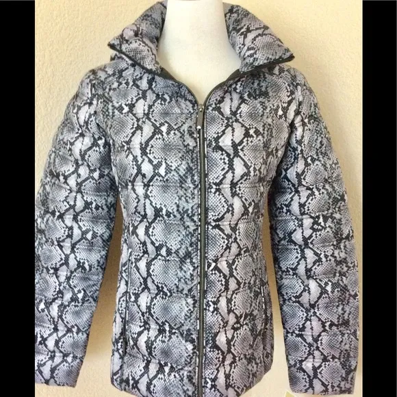 Puffer jacket packable lightweight Michael Kors jacket snake skin grey black new