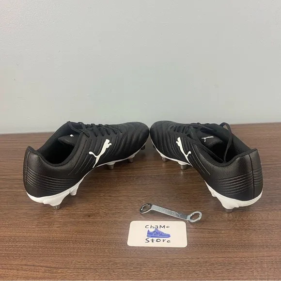 PUMA Avant Black White Faux Leather Studs Rugby Boots Shoes Men’s Sz