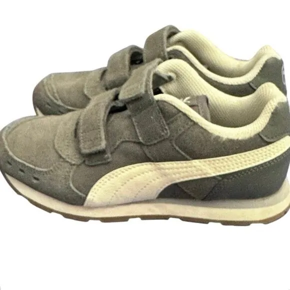 PUMA Unisex-Child Gray White Vista Hook &amp; Loop Sneaker Shoes Size US 2C