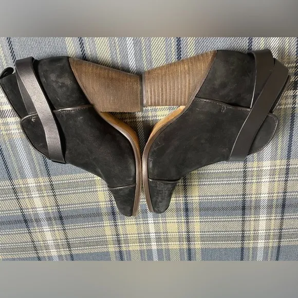 rag &amp; bone Harrow Nubuck Booties (5)