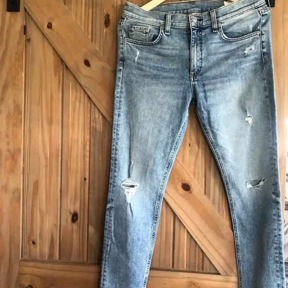 Rag &amp; Bone /Jean ..distressed jeans NWT