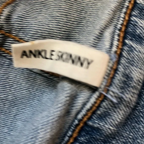 Rag &amp; Bone /Jean ..distressed jeans NWT