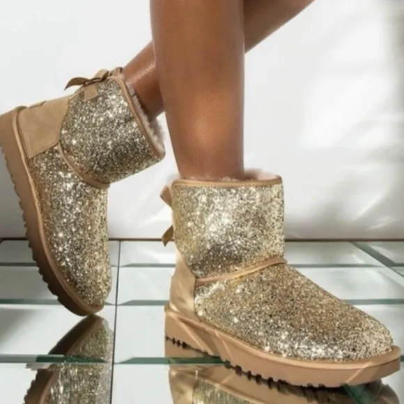 Rare Ugg cosmos sparkling boots