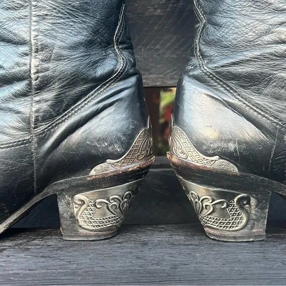 Rare Vintage 80s Zodiac Black Leather Studded Cowgirl Boots –  7.5 – Vibram Sole