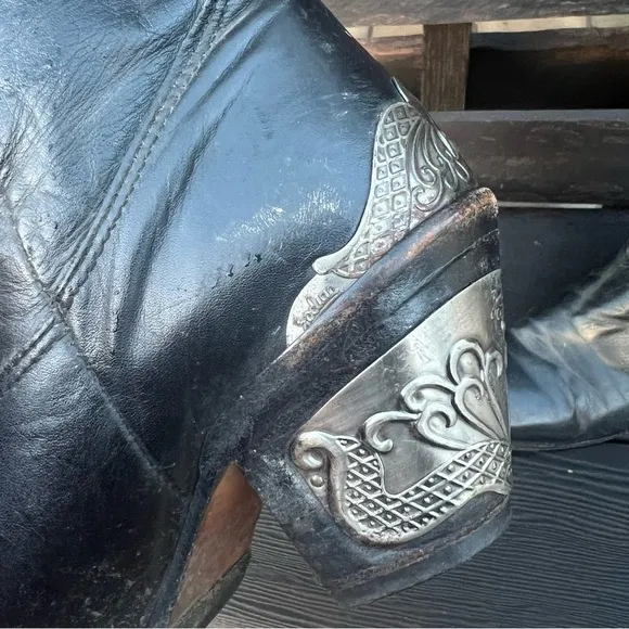 Rare Vintage 80s Zodiac Black Leather Studded Cowgirl Boots –  7.5 – Vibram Sole
