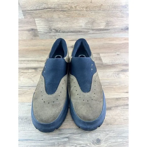 Rare Vintage Men's OAKLEY FLESH Tan Slip-On Shoe Walking Hiking Shoes Si…