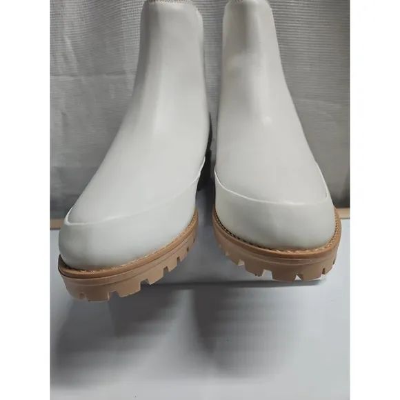 Rebecca Allen Women's The All Weather Boot Fashion, Cream, 9.5