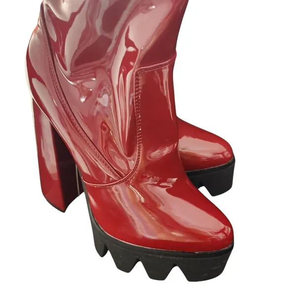 Red Platform Ankle Doll | Boots Size 7