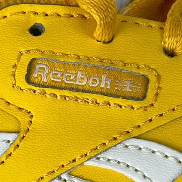 Reebok Classic Leather Infants Toddler Running/Walking Shoes Yellow Sz: 7