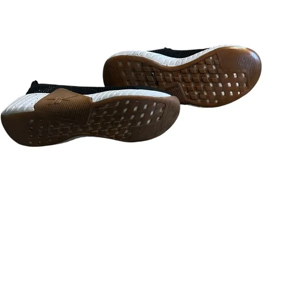 Reebok Women’s Nano Training Shoes – Black/White/Copper – Size 6