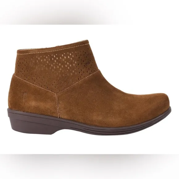 Revitalign Del Mar Boot - Brown - 9B - New w/o Box