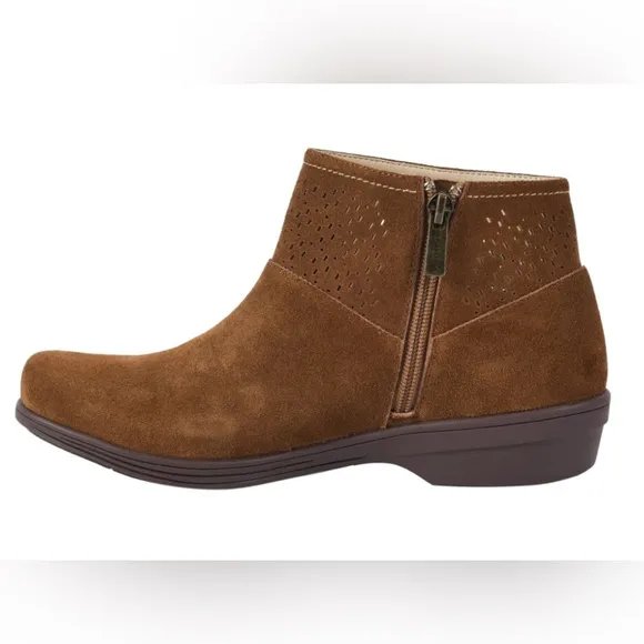 Revitalign Del Mar Boot - Brown - 9B - New w/o Box