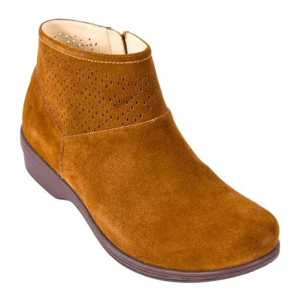 Revitalign Del Mar Boot - Brown - 9B - New w/o Box
