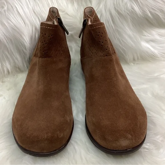 Revitalign Del Mar Boot - Brown - 9B - New w/o Box