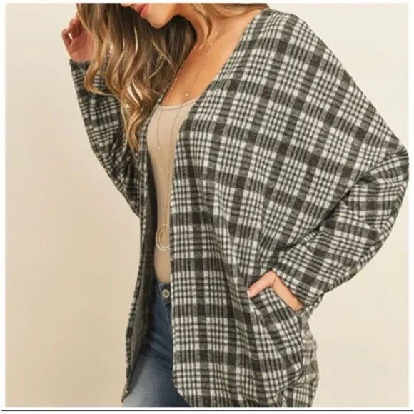 Riah Fashion Gray Open Plaid Cardigan with Pockets L