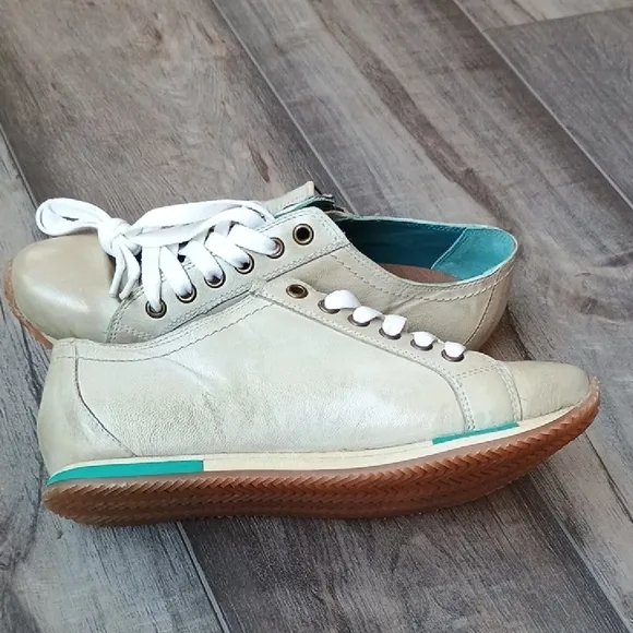 Roan By Bed Stu Women's Cream Tan Leather Sneakers