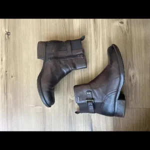 Rockport Waterproof Leather Ankle Boots