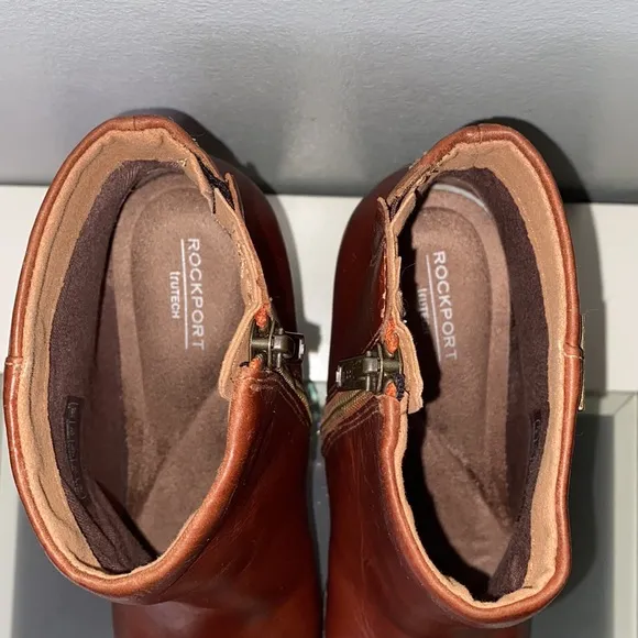 Rockport Women’s Camdyn Leather Waterproof Pointed Toe Side Zip Booties-Sz 6