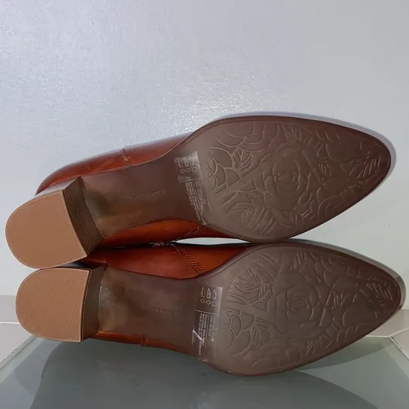 Rockport Women’s Camdyn Leather Waterproof Pointed Toe Side Zip Booties-Sz 6