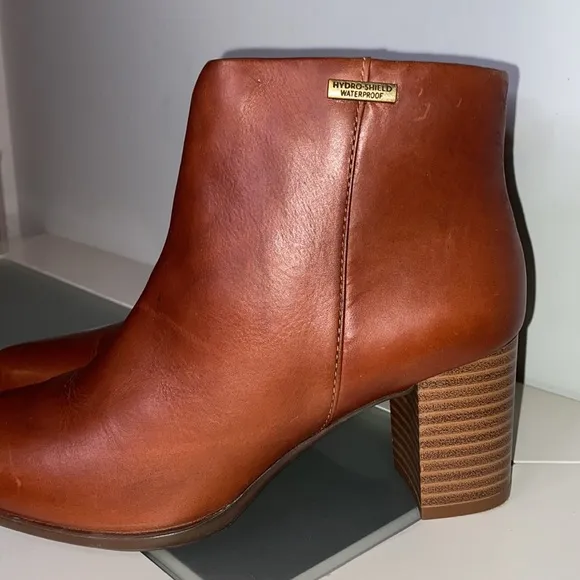 Rockport Women’s Camdyn Leather Waterproof Pointed Toe Side Zip Booties-Sz 6