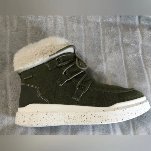 Romika Helsinki 01 Olive Faux Fur Boot Sneaker EU 36 US 5 to 5.5