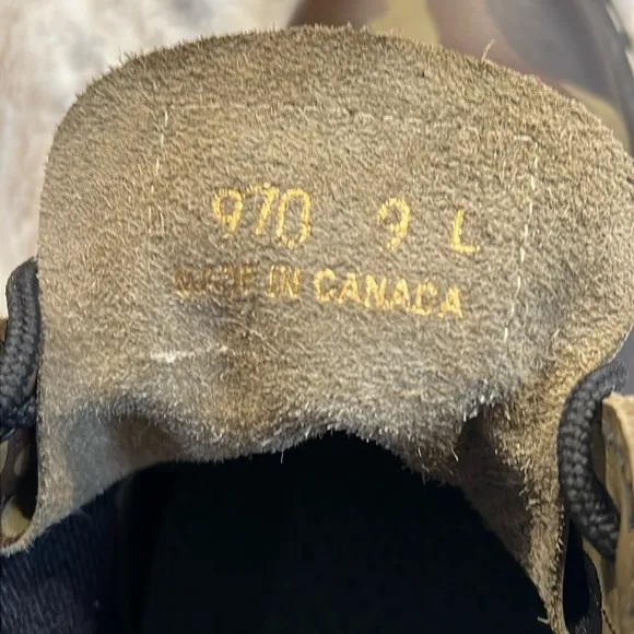 ROOTS Tuff Canada Camouflage Boots Sz-9