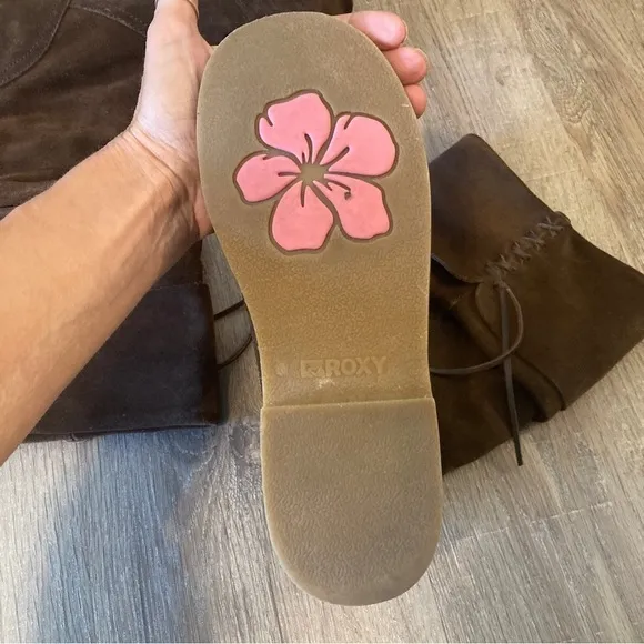 Roxy Suede Boots NWOT 6.5