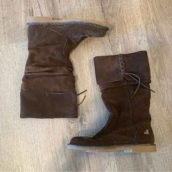 Roxy Suede Boots NWOT 6.5