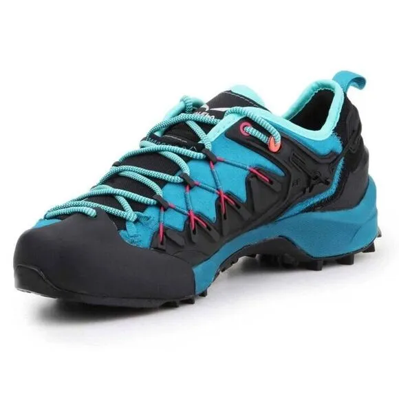 Salewa Wildfire Edge Hiking Shoes Women's 9 Malta/Vivacious Low Top Boots FZP138