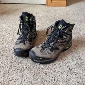 Salomon Comet 3D GTX GoerTex Hiking Boots, Waterproof, Durable, Men's Size 10