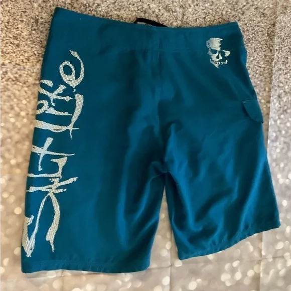 Salt Life Men's Stealth Bomberz Board Shorts