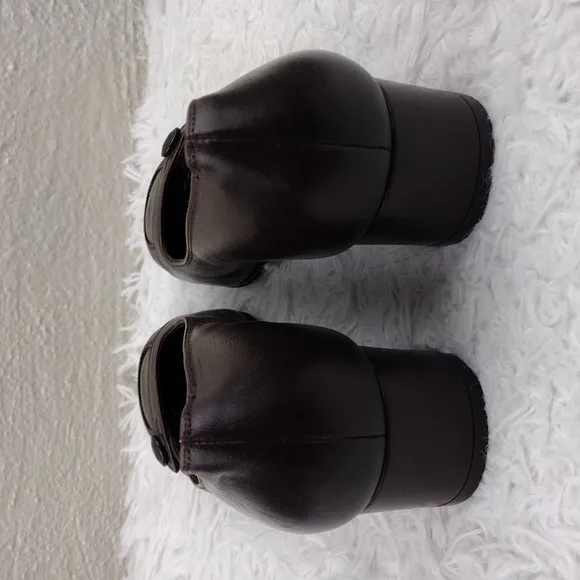 Salvatore Ferragamo Dark Brown Leather Square Toe Mid Blocked Heel Pump Shoe