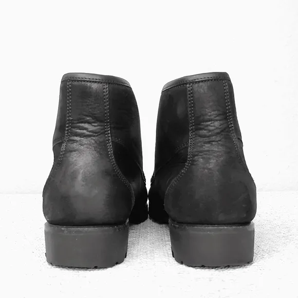Salvatore Ferragamo Lug Sole Ankle Boots US 8 Black Nubuck Chukka Booties