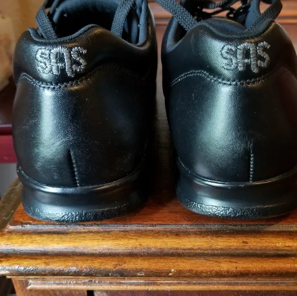 SAS  free time ladies walking shoes