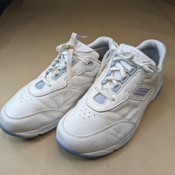 SAS Tour II Walking Shoes Sneakers Womens Size 11W Wide White Leather Casual