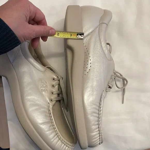 SAS PEARL BONE COLORED COMFORT SHOES.  NEW