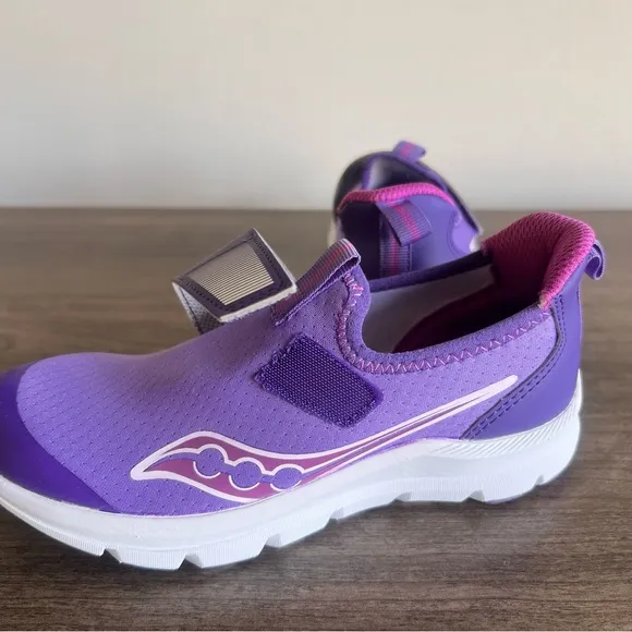 Saucony Breeze Sport Youth Shoe Size 2