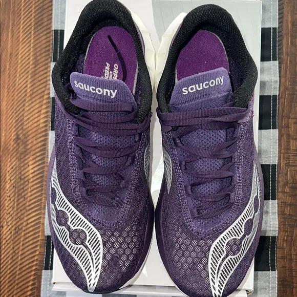 Saucony Endorphin Pro 4 - Purple and White Sneakers with Mesh Upper