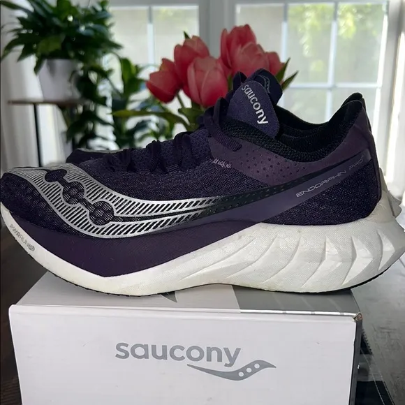 Saucony Endorphin Pro 4 - Purple and White Sneakers with Mesh Upper