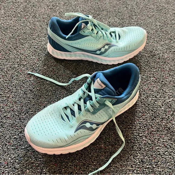 SAUCONY KINVARA 11 S10551-25 Aqua Blue Green Running Excersize Sneakers Shoes 8